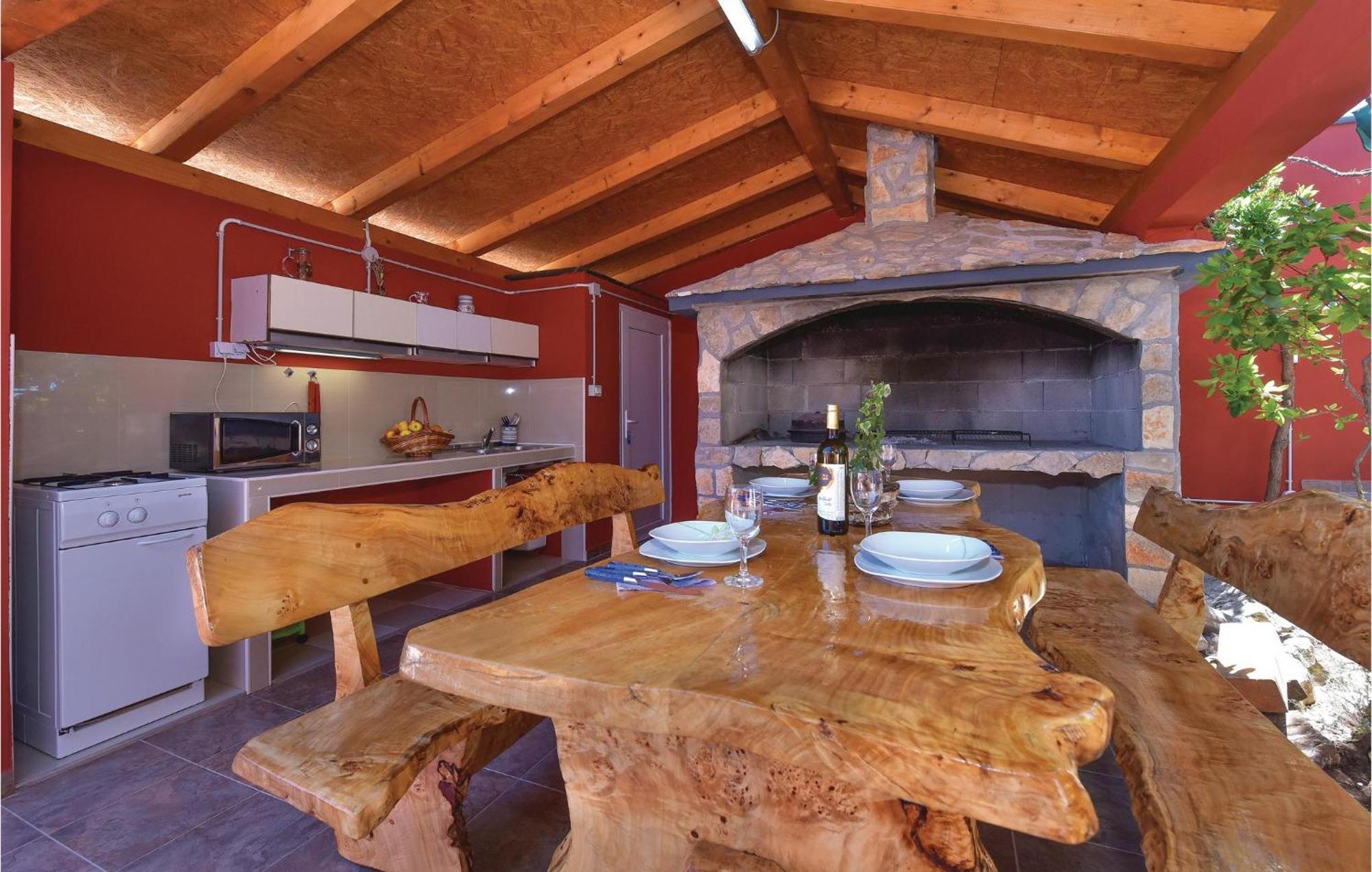 Stunning Home In Jezera With Wifi Exterior foto